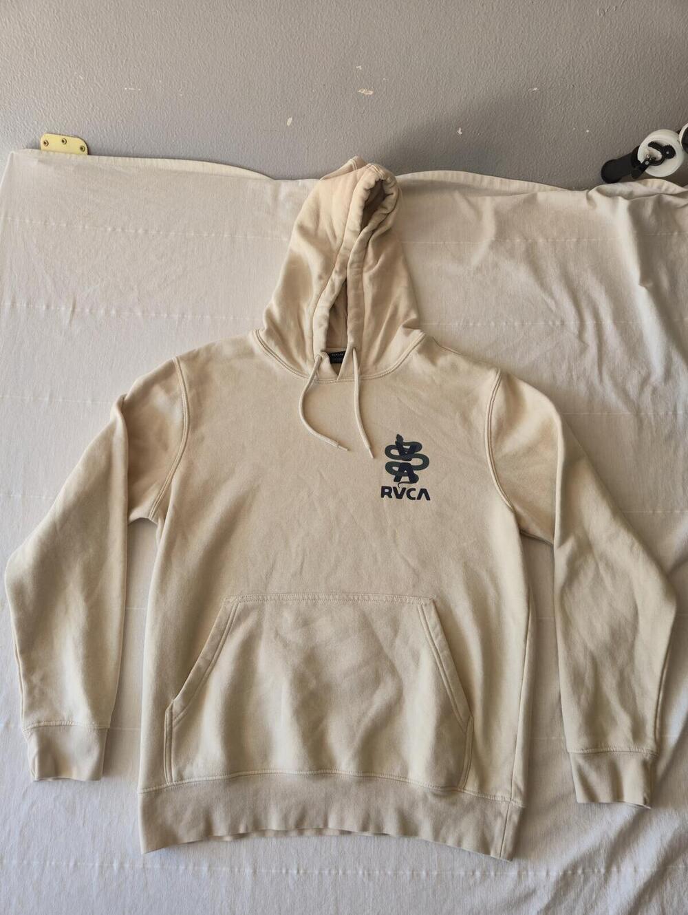 RVCA Balance of Opposites Cream Logo Pullover Hoodie Sweatshirt Size Small